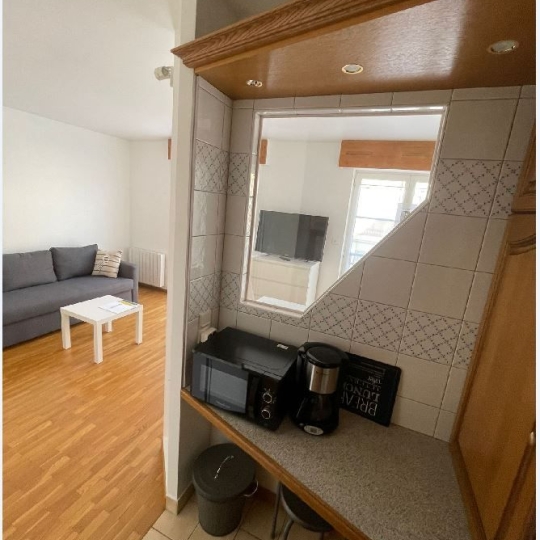  Annonces CLAMART : Apartment | CHARENTON-LE-PONT (94220) | 27 m2 | 1 050 € 